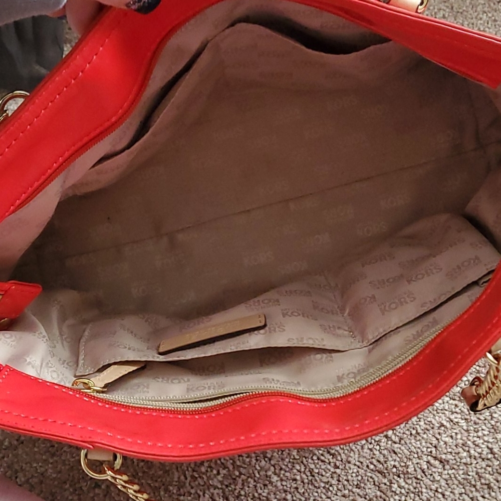 Handbag - Picture 2 of 2